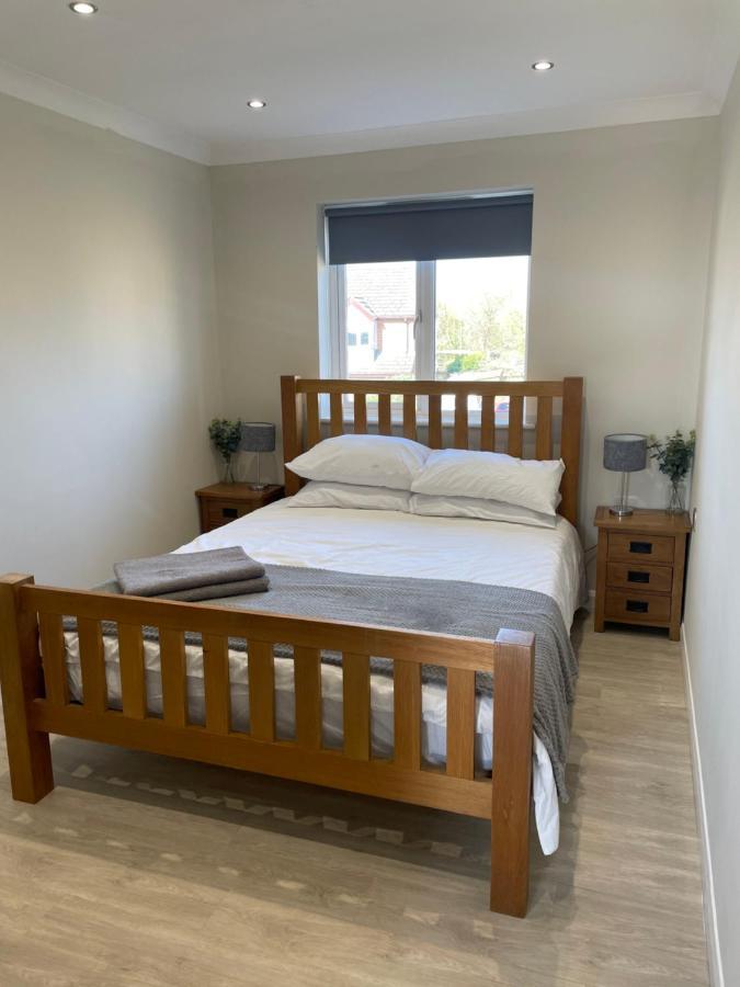 Executive Home With Plenty Of Room Ели Екстериор снимка